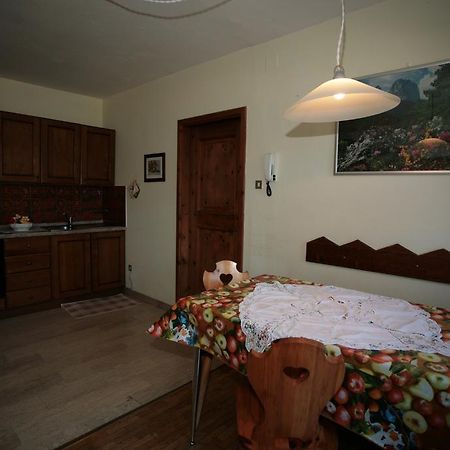 Villetta Panorama Apartamento Canazei Habitación foto