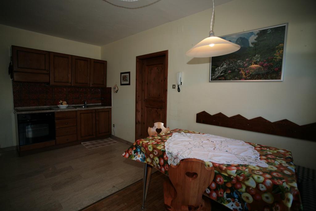 Villetta Panorama Apartamento Canazei Habitación foto
